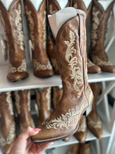 Load image into Gallery viewer, The Mesa Sunrise Boot