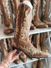 Load image into Gallery viewer, The Mesa Sunrise Boot