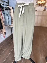 Load image into Gallery viewer, The Levi Linen Pants |Lt Olive|
