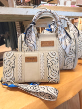 Load image into Gallery viewer, Wrangler Bandana Wallet |Tan|
