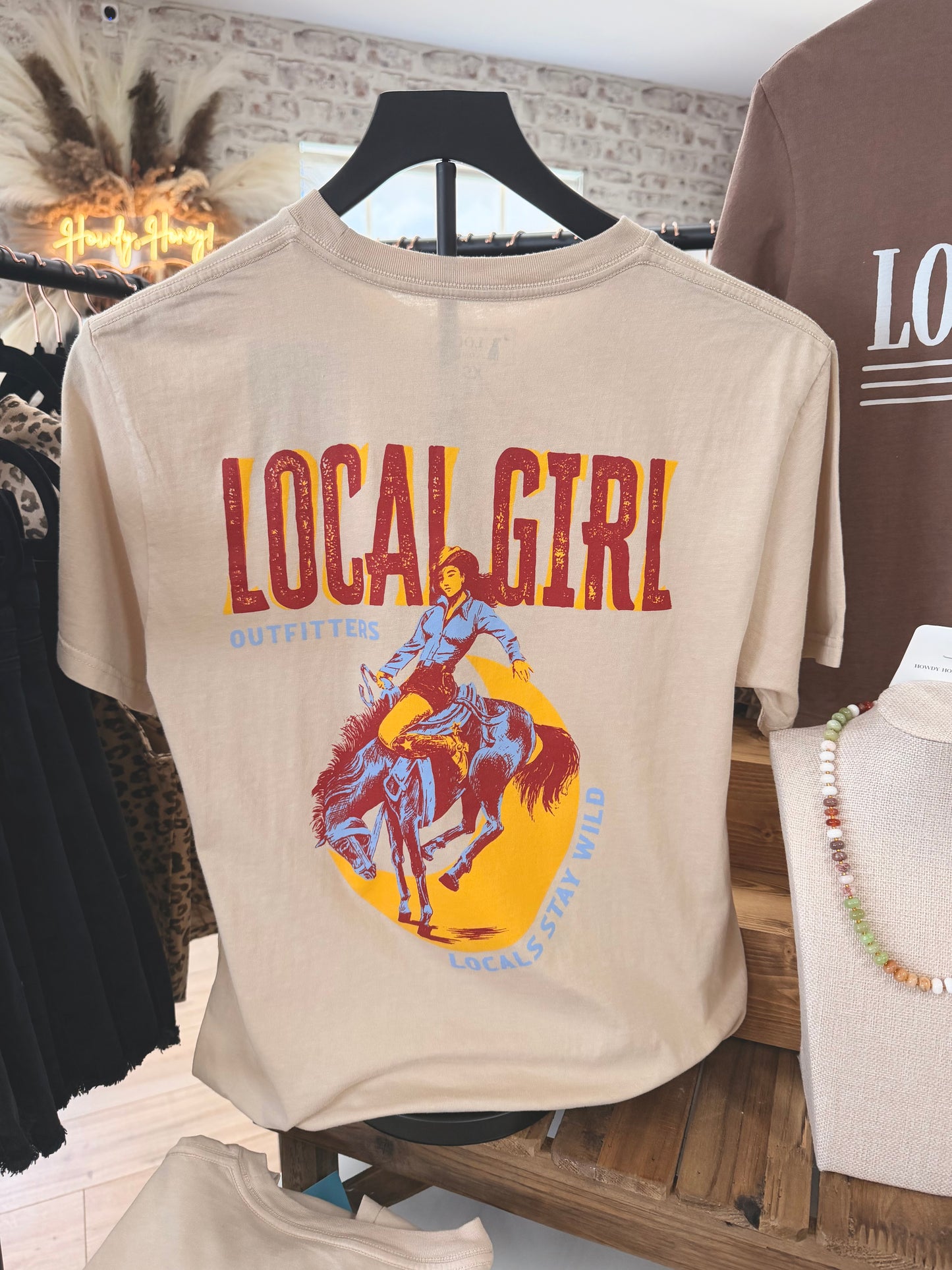 LG Stay Wild Tee | Latte