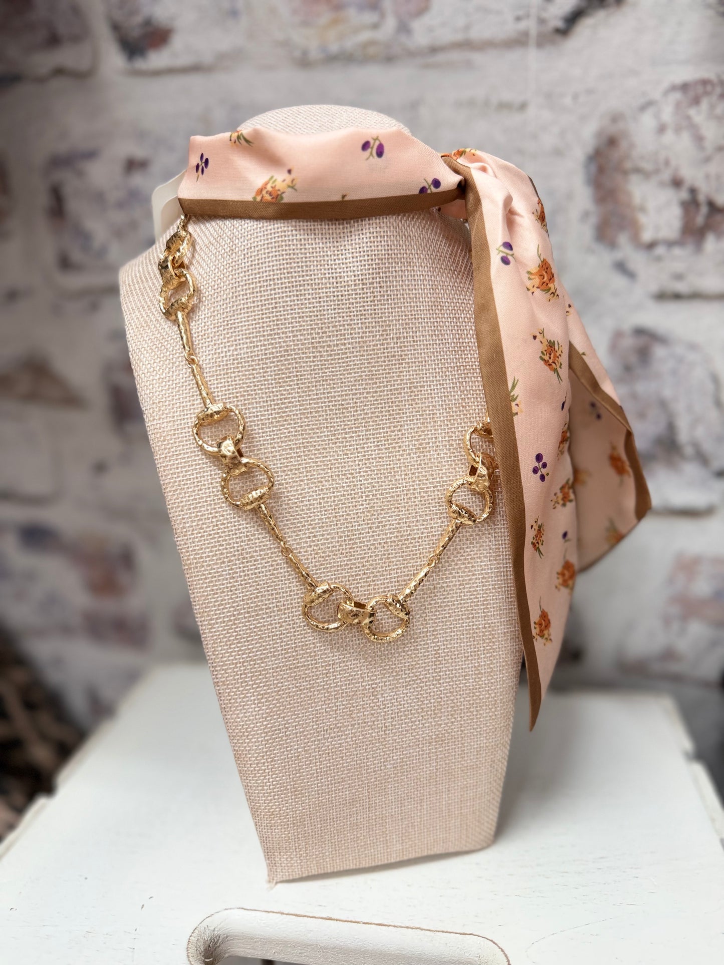 Hammered Equestrian Bit Link Necklace Set