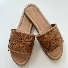 Load image into Gallery viewer, Coppu Western Sandals MYRA
