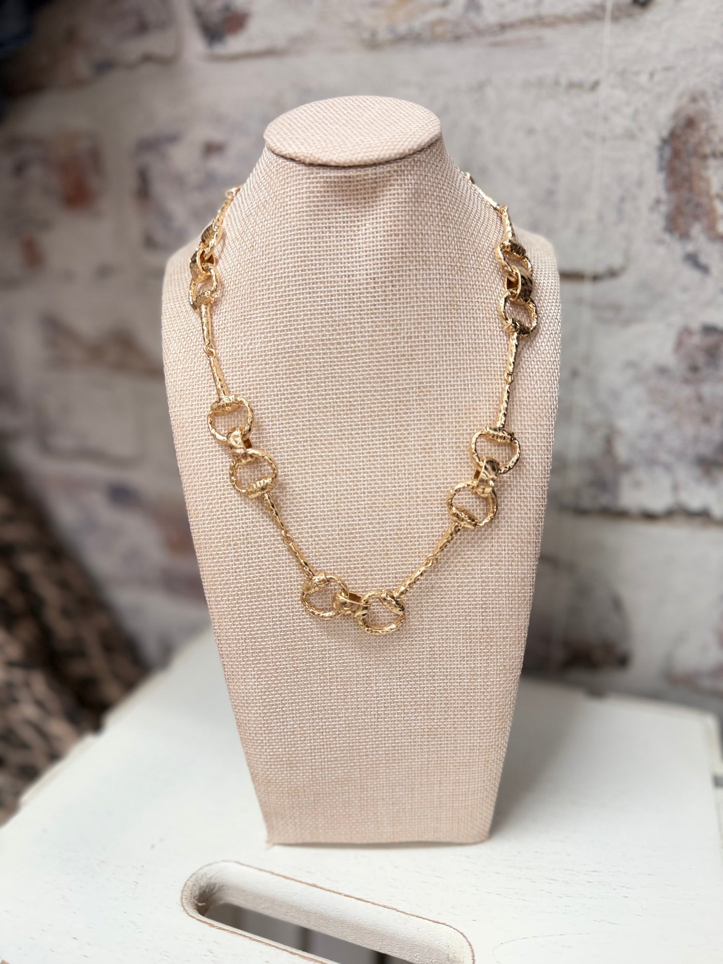 Hammered Equestrian Bit Link Necklace Set