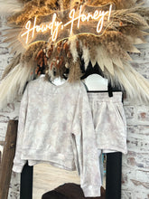 Load image into Gallery viewer, The Butter Camo Set |Vanilla Cream|
