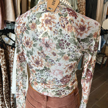 Load image into Gallery viewer, Bloom With Grace Top |Cream|
