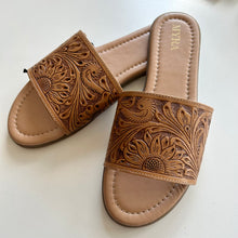 Load image into Gallery viewer, Coppu Western Sandals MYRA
