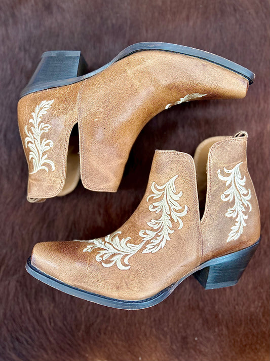 Caramel Dream Myra Boots