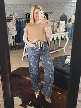 Load image into Gallery viewer, Rodeo Sky Stretch Denim Pants
