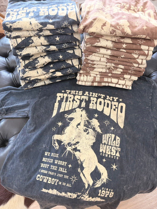 Ain't My First Rodeo Graphic Tee |Vintage Black|