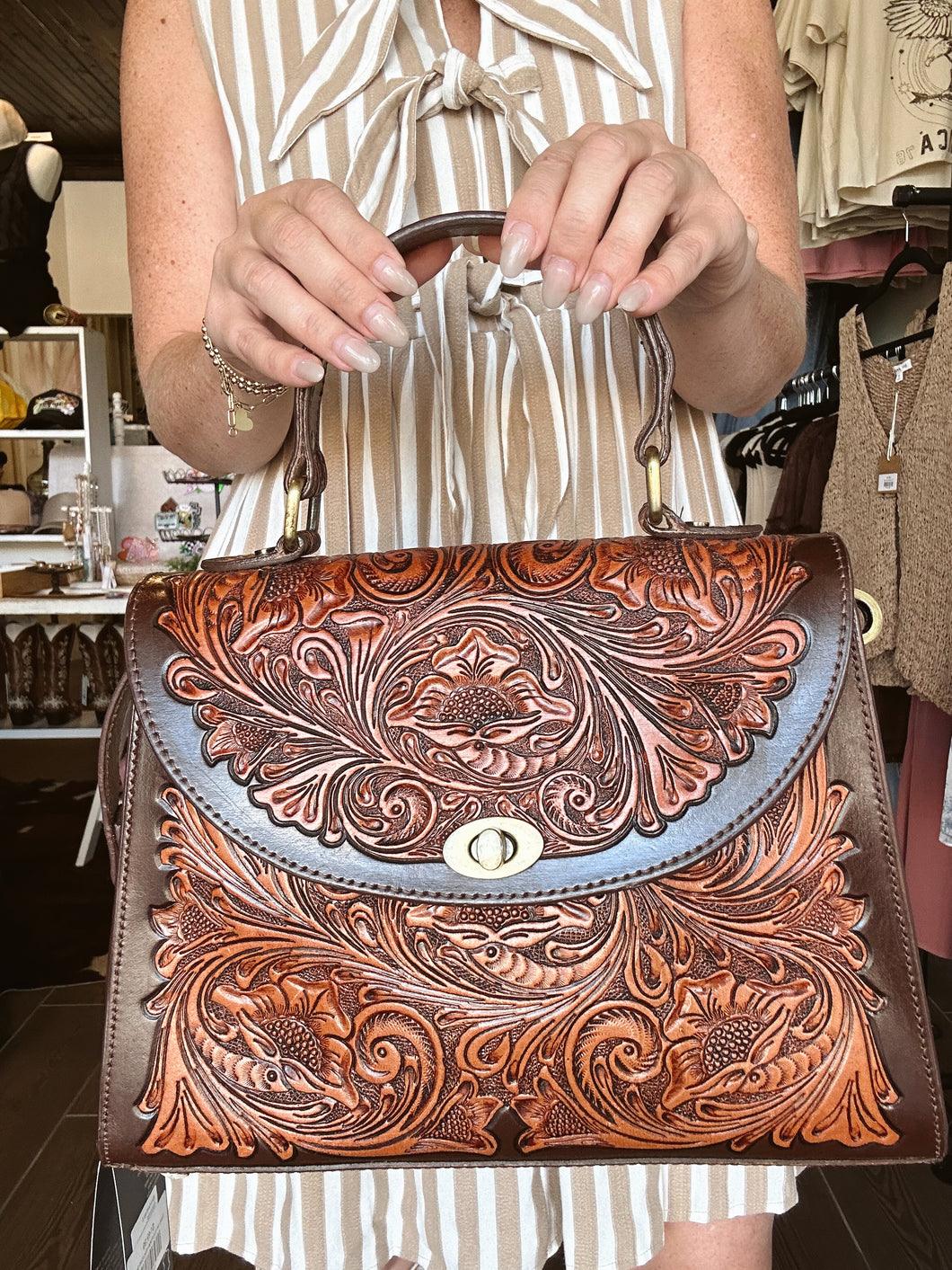 Savannah Scroll Myra Bag |Dark Brown|